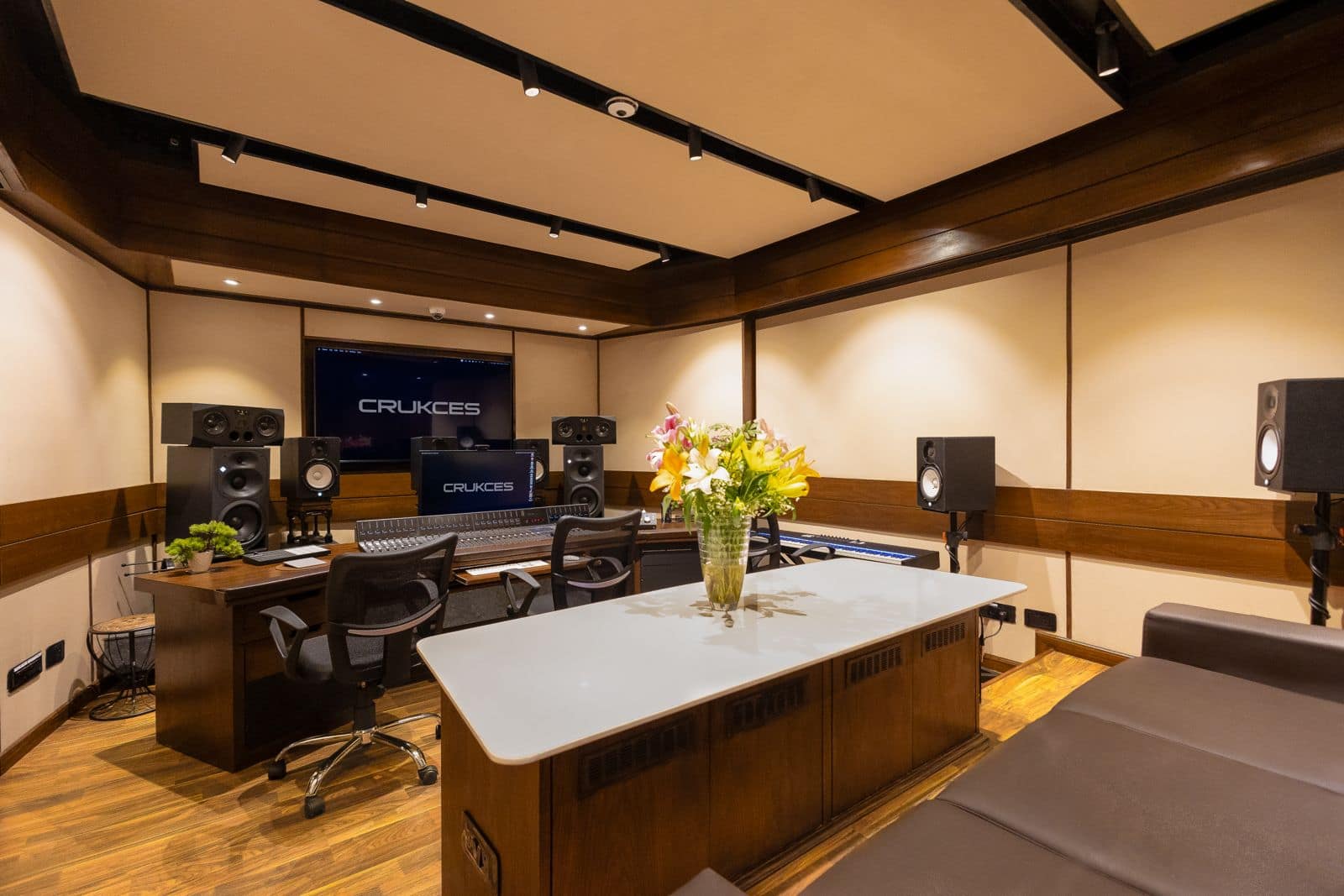 WhatsApp Image 2024-04-23 at 04.04.15 (1)