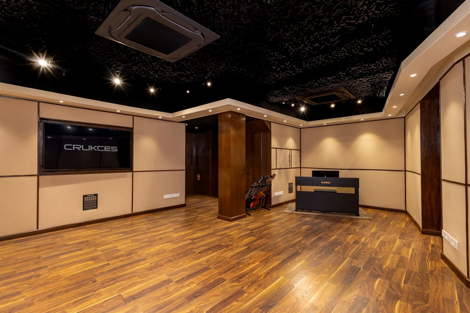 WhatsApp Image 2024-04-23 at 04.04.43 (2)