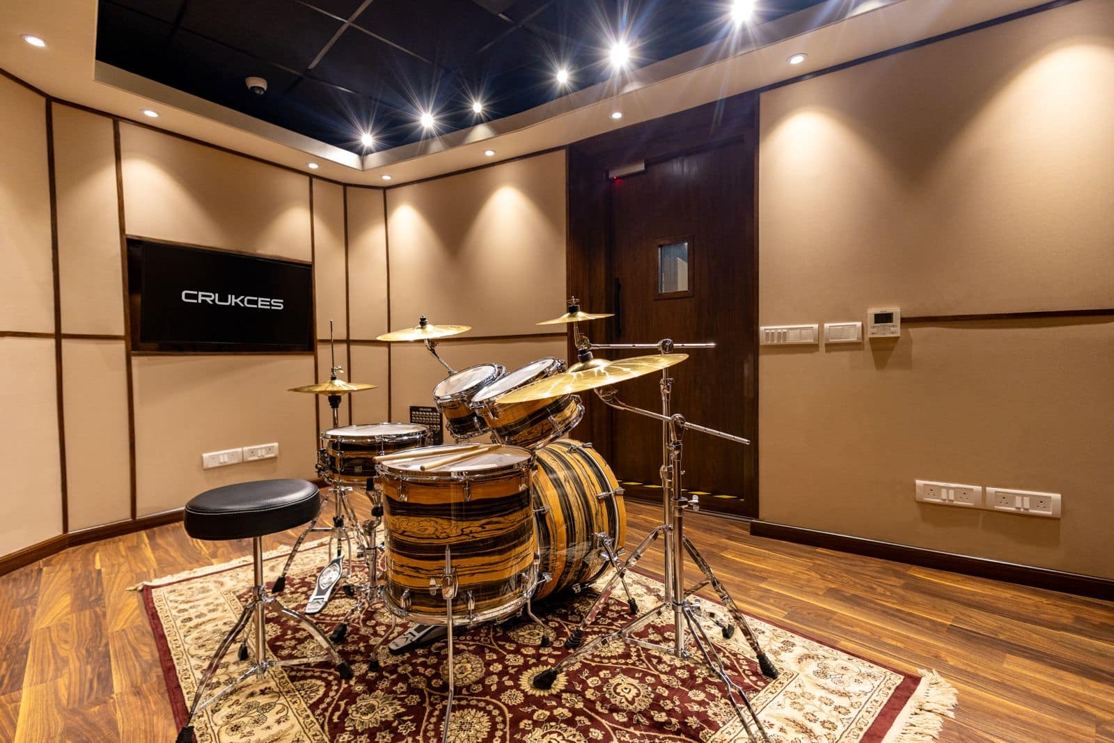 WhatsApp Image 2024-04-23 at 04.05.11 (1)